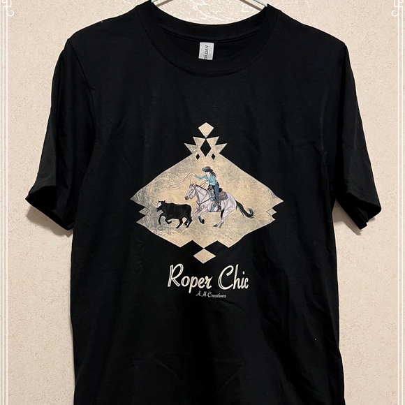 Roper Chic Tee - Custom & Handmade - Picture 3 of 3